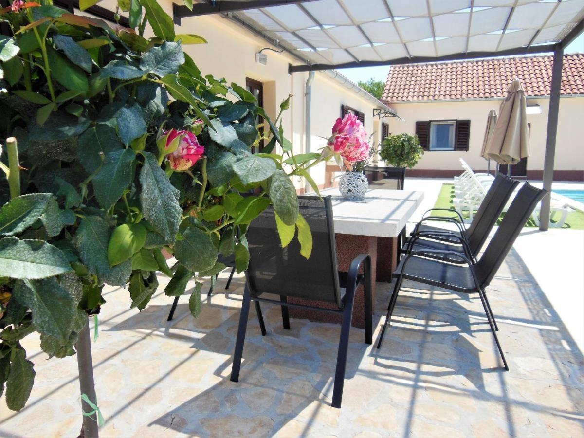 Holiday Home Tuta Polaca Extérieur photo